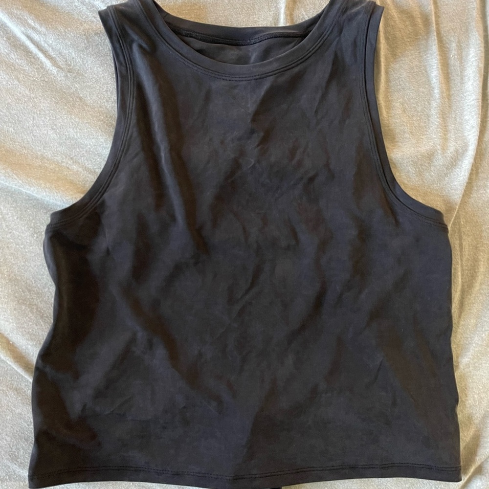 NWOT Lululemon tank top - size 8 (medium)